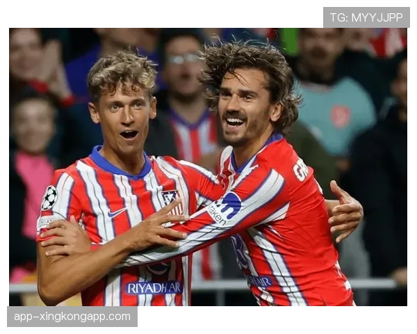 场边瞬间：马竞主帅西蒙尼因抗议判罚吃到黄牌，西蒙尼式激情再现